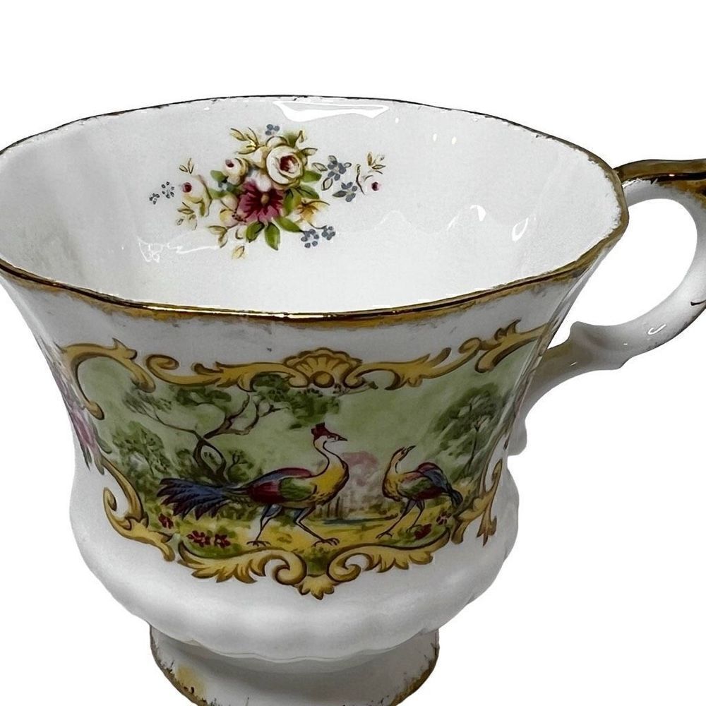 Paragon vintage chippendale E bone China tea cup only
